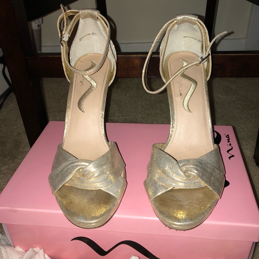Gold dress heels - Picture 6 of 6